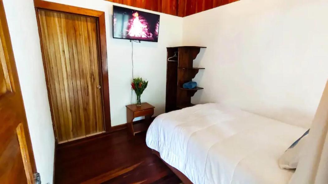 Cowboy Hostel - Habitaciones Con Bano Privado Monteverde 外观 照片